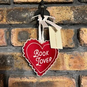 Book Lover Ornament Paper Source Barnes & Noble 2025 Brand New Bow Heart Plush